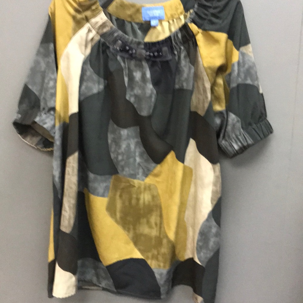 Awesome Large Vera Wang Embellished Top